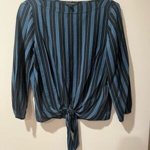 Banana Republic SeerSucker Boat Black Blue Tie Striped 3/4 Sleeve Blouse Small